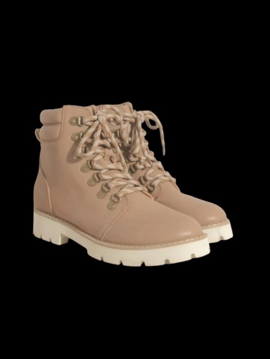 Oasis Society Shoes - Oasis Society Lug Sole Combat Boots Beige/ Latte Size 9